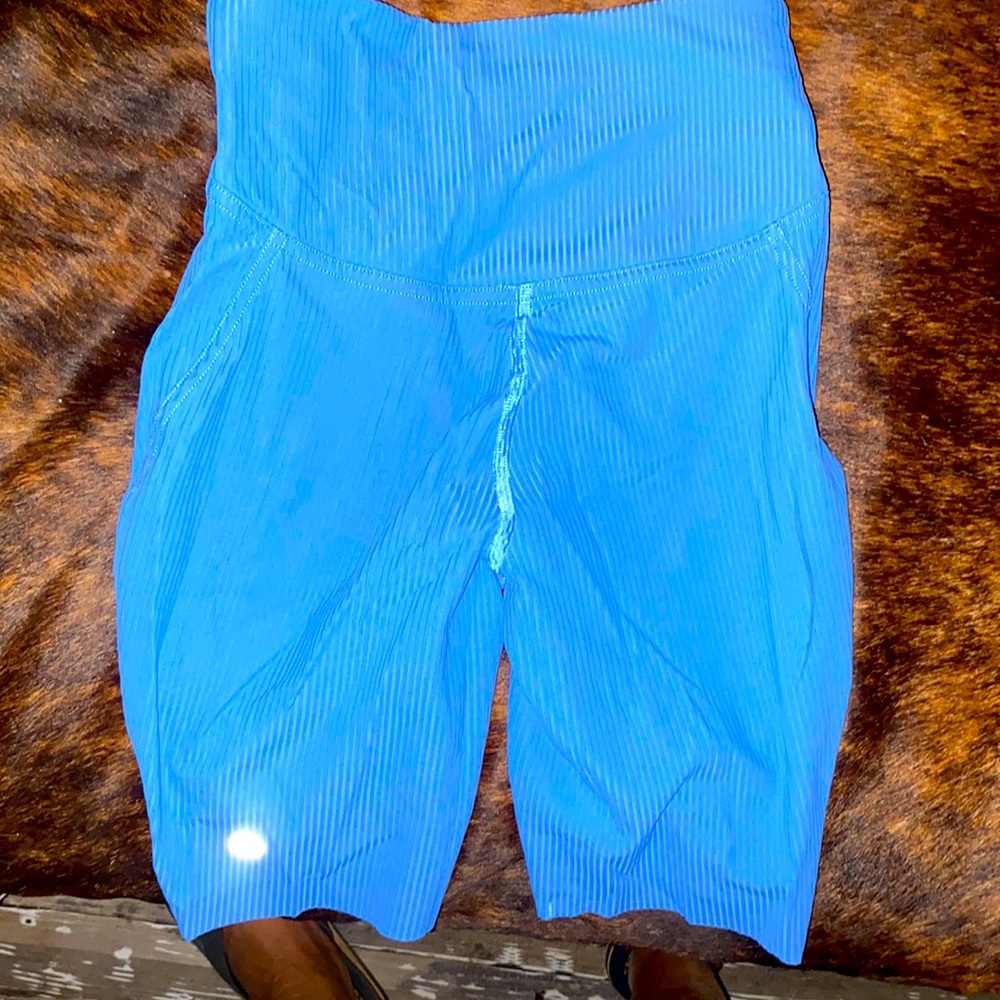 LULU LEMONS BASE PACE SHORTS